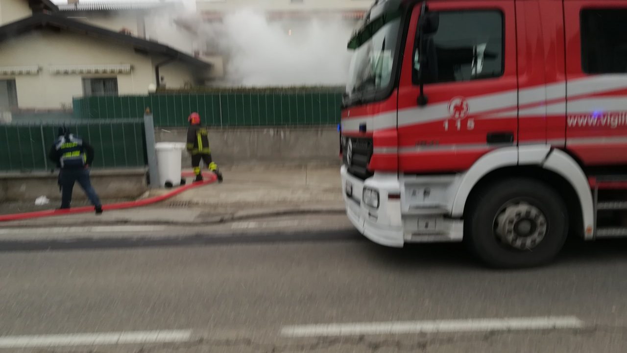 incendio alla cascina valera
