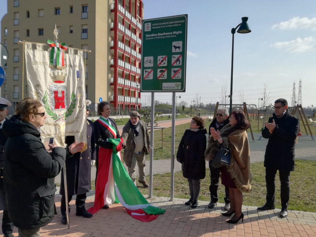 Giardini intitolati all’ideologo della Lega Gianfranco Miglio