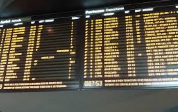 I disservizi ferroviari e il disastro di Pioltello irrompono nella campagna elettorale