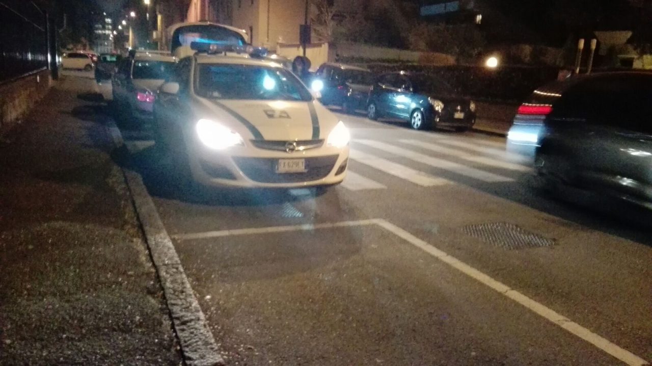 Scontro tra auto e scooter: ferito un 35enne