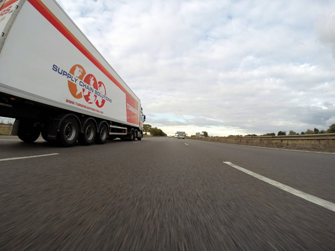 Da stanotte sull’A1 controlli sui mezzi pesanti al Casello di Melegnano in direzione Sud