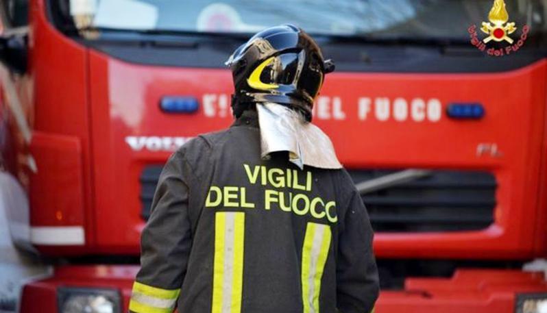 Uomo trovato senza vita dai Vigili del Fuoco in un appartamento