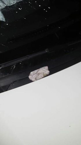 Sassi sulle auto Un altro caso in Martesana