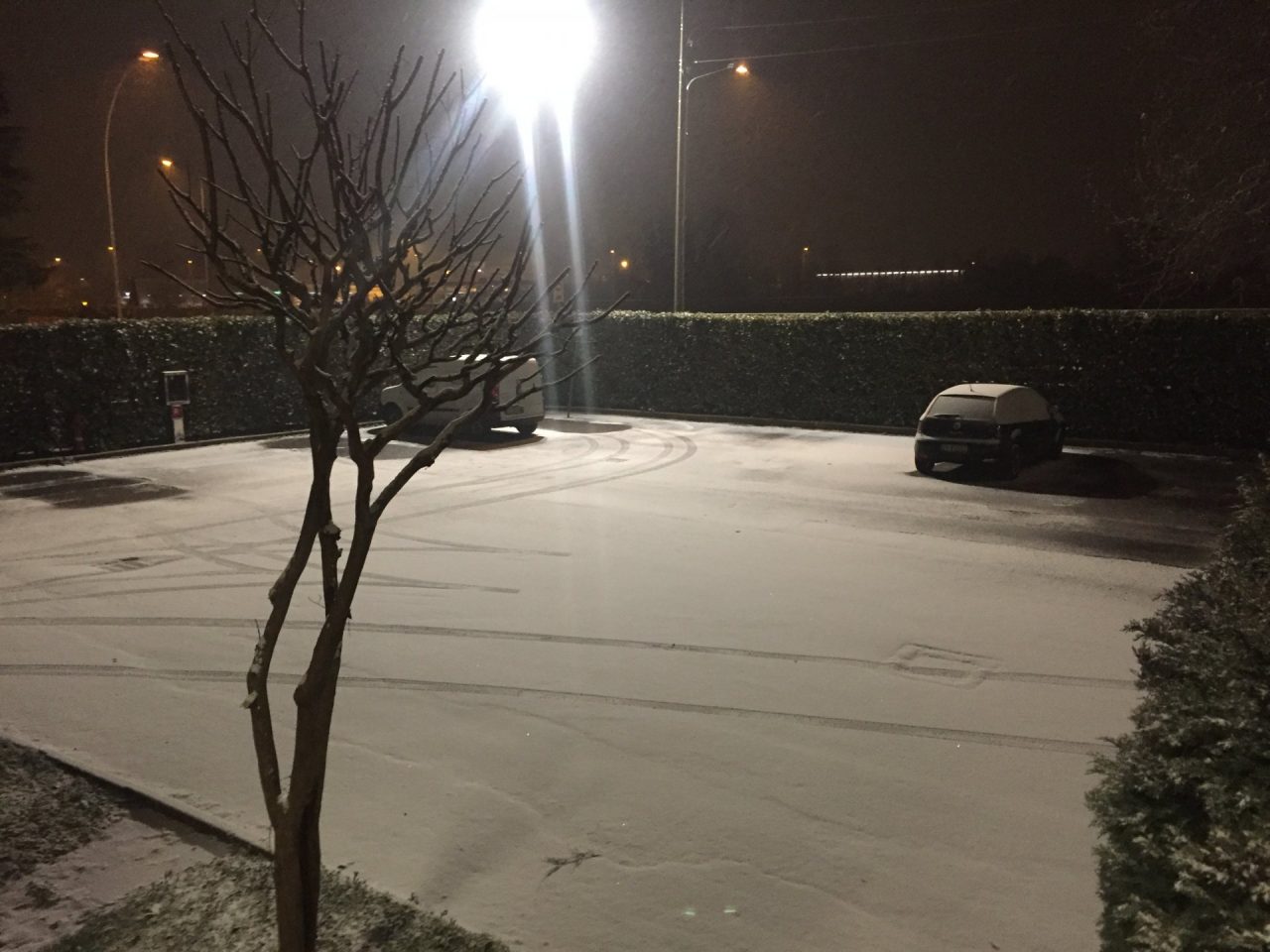 Allerta neve, nella notte arrivati i primi fiocchi