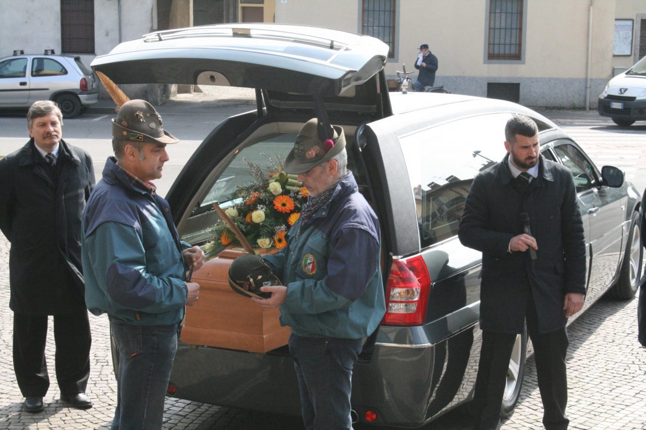Vaprio si è commossa ai funerali dell’Alpino Bruno Laini