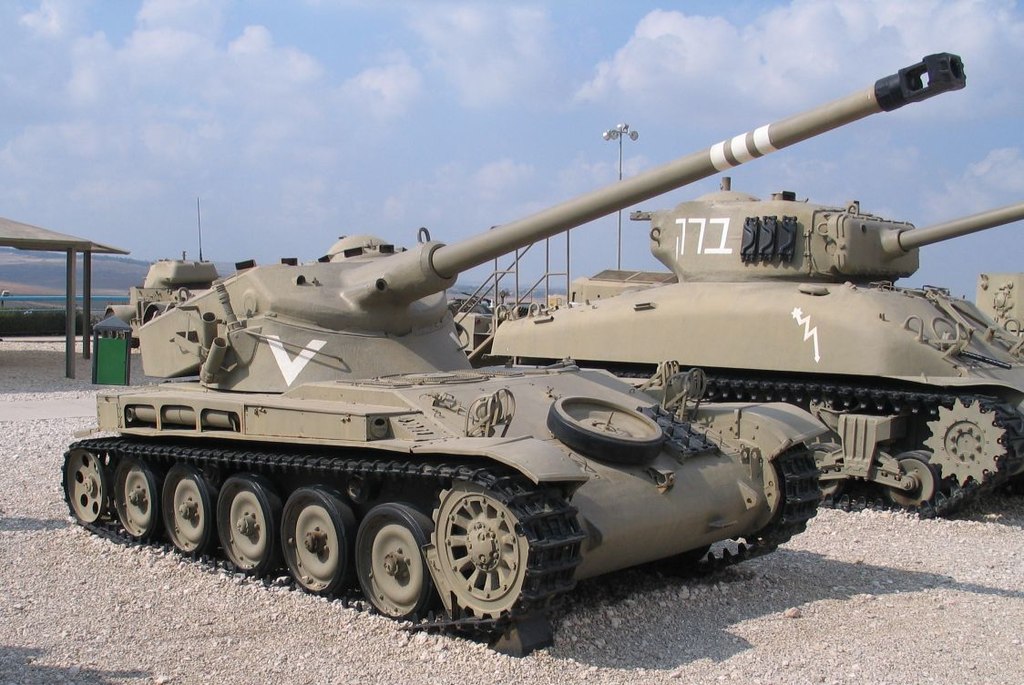 Carro armato per la Festa della Liberazione