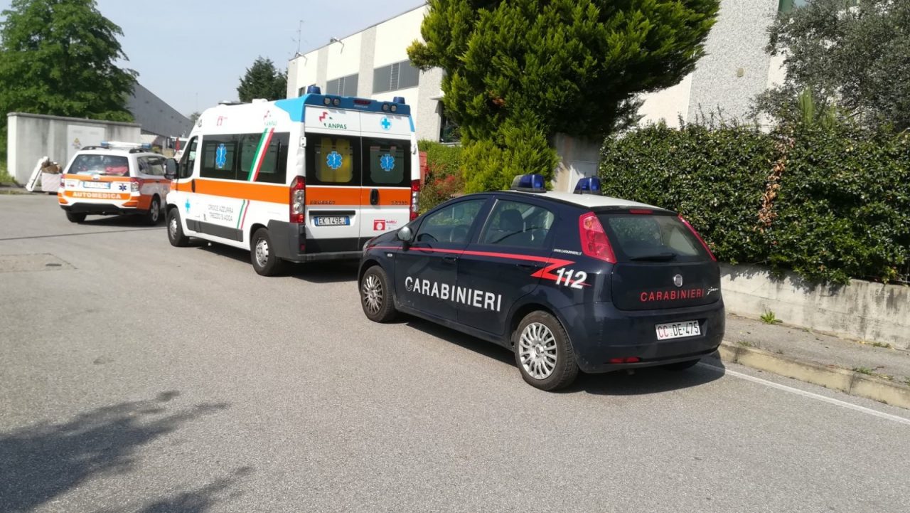 Trovato morto in ditta 47enne