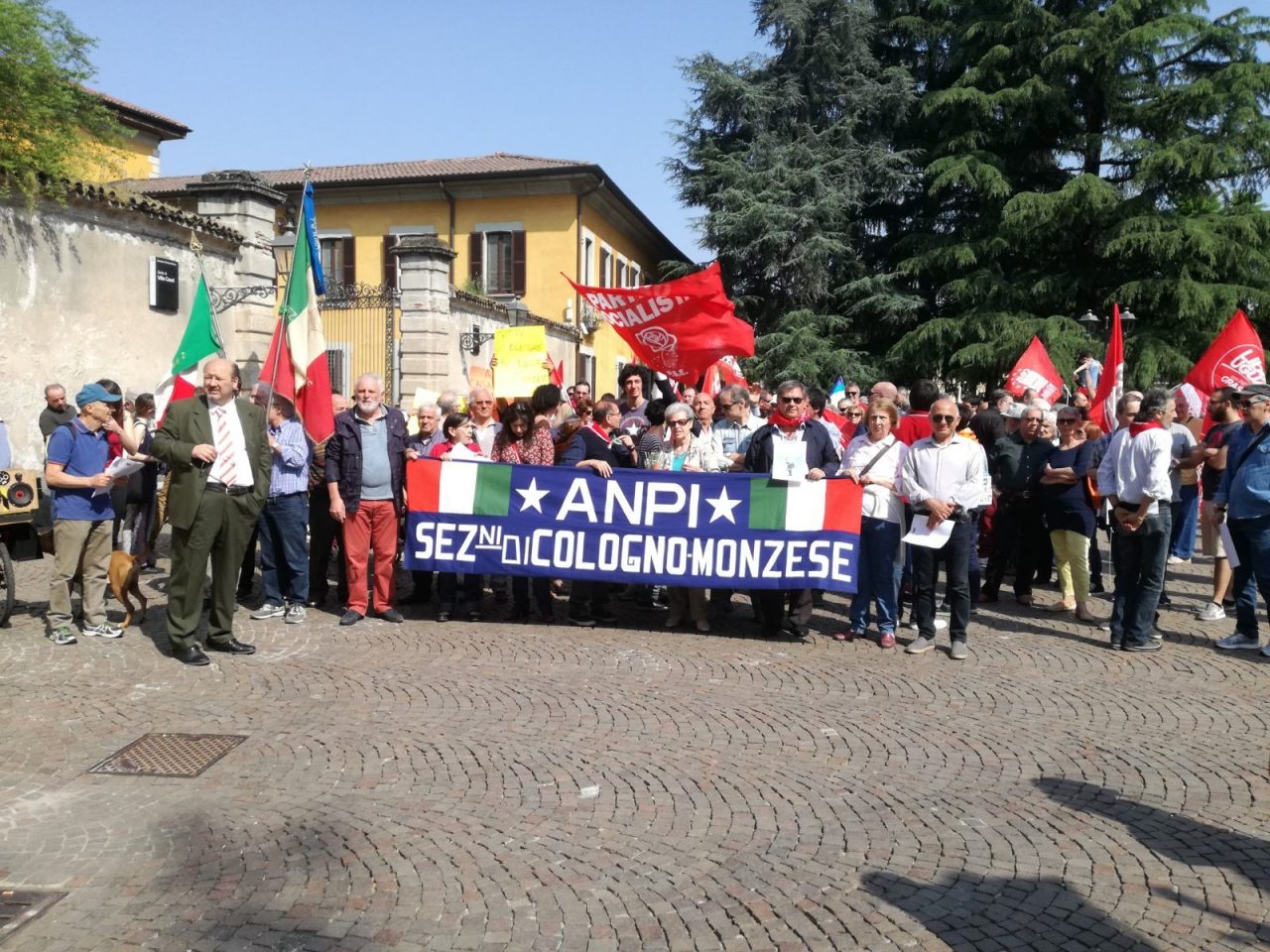 Il 25 Aprile a Cologno, tra cortei divisi e cori  FOTO VIDEO