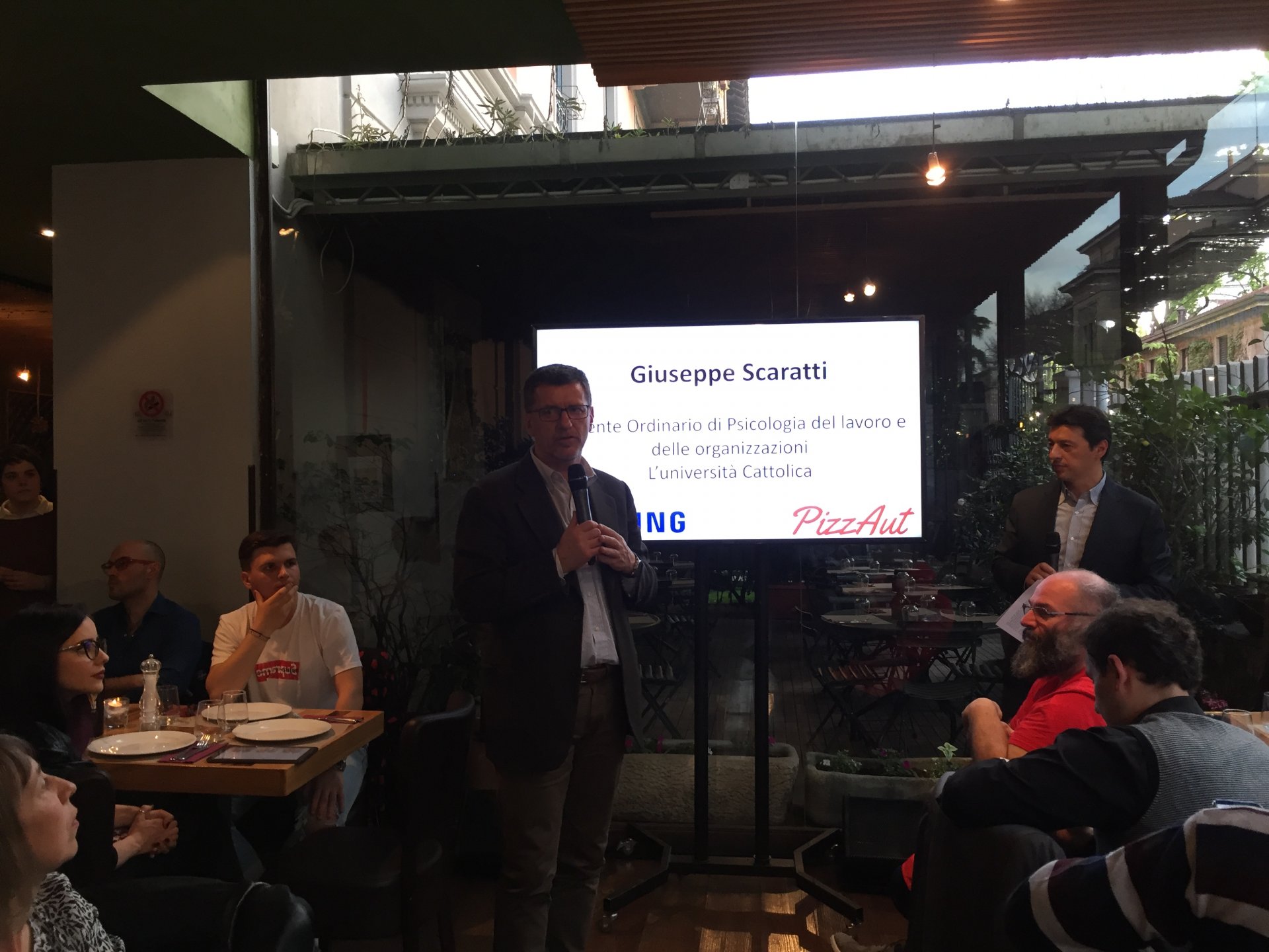 pizzaut presentazione app samsung