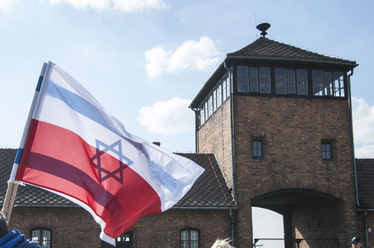 A Cambiago si inaugura la mostra sulle eroine della Shoah
