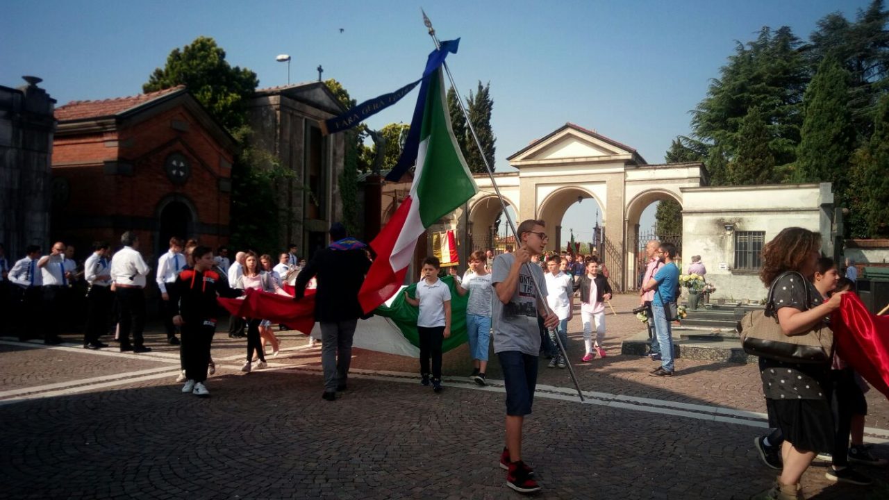 25 aprile Fara, dopo la sfilata si “inaugurano” i loculi al cimitero FOTO