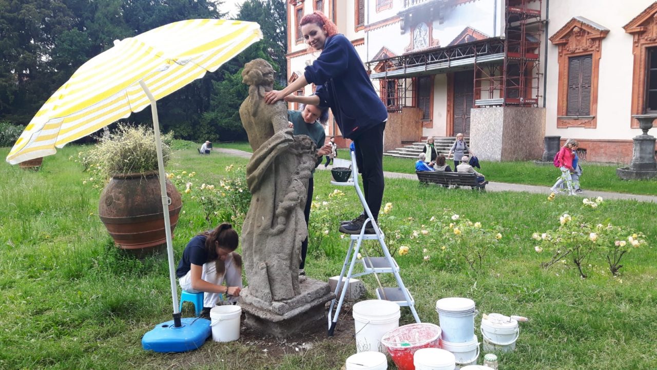Nuova vita per le statue di Villa Ghirlanda Silva