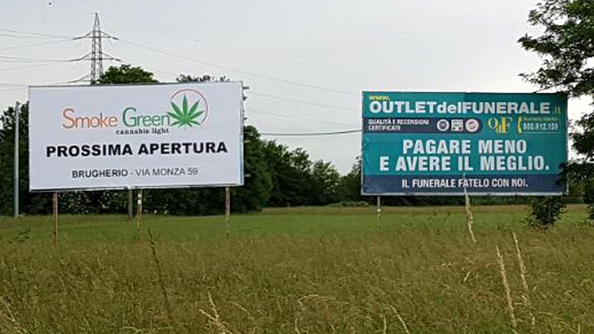 Arcore Bergamina la rotatoria dei cartelli che non ti aspetti