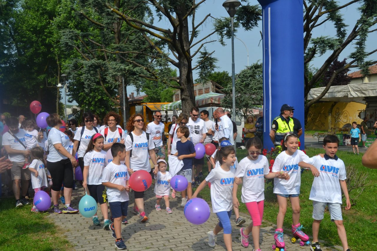 Famiglie e scuola in marcia con Avis Melzo a Liscate FOTO