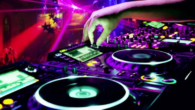ladiscotecainpiazza – #djcontest a Coccaglio: iscriviti!