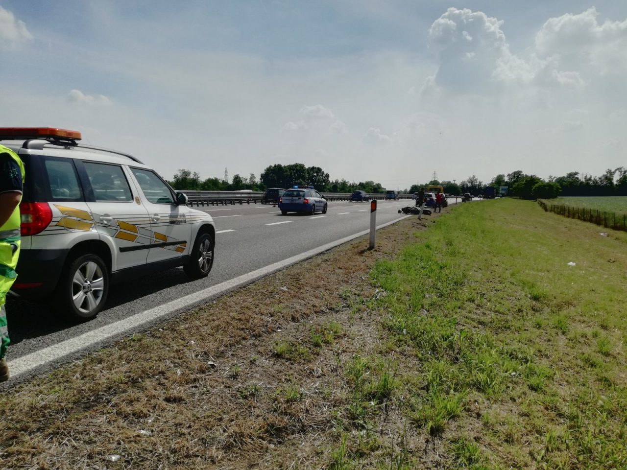 Incidente in Tangenziale, arriva l’elicottero. Grave un 27enne