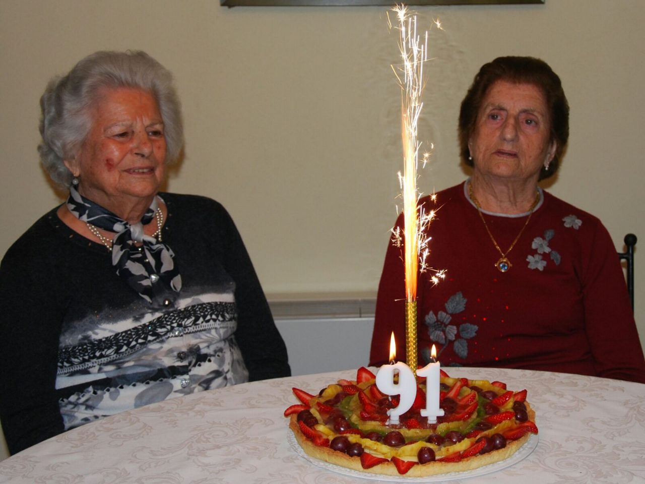 Compleanno gemelle a Pontirolo: doppia festa per i 91 anni