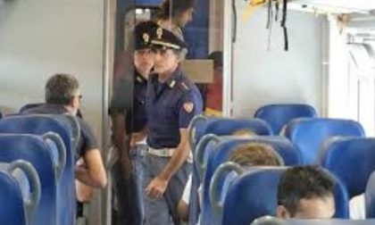 Ancora violenza sui treni: picchiato un poliziotto