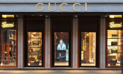 Compra una borsa di Gucci (che non c'è): truffata da due napoletani
