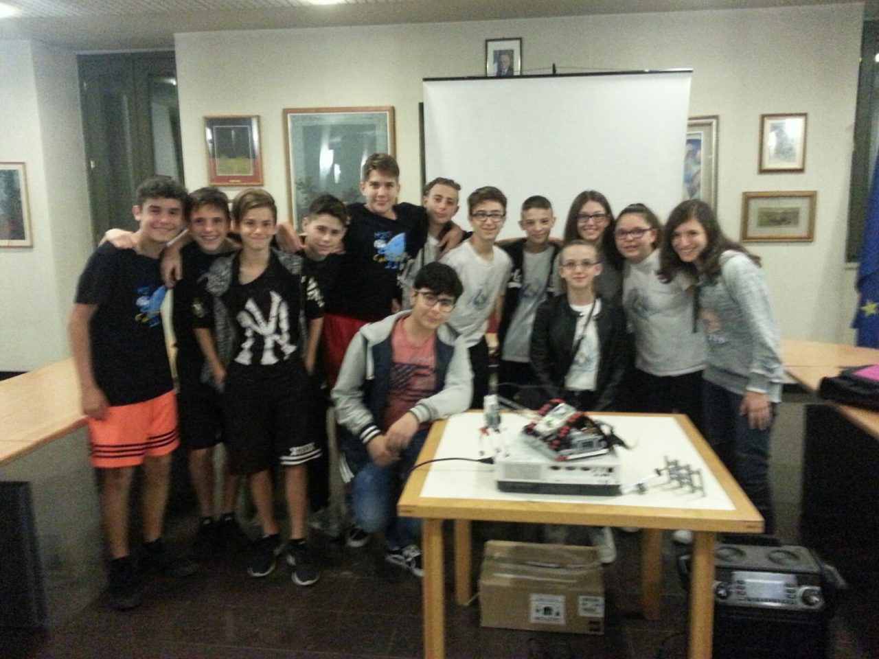 Trezzano Rosa presenta i suoi studenti maghi dei robot