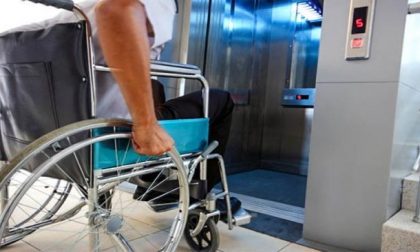 Anziano decapitato in casa dall’ascensore per disabili