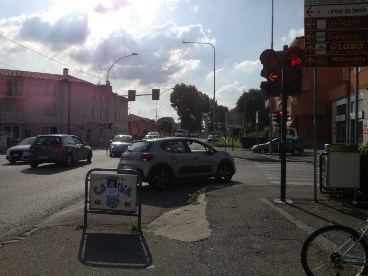 Rosso stop sulla Padana, ma nessuno si ferma