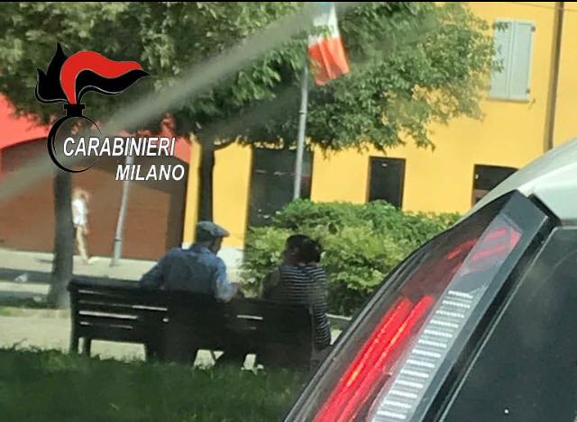 Stavano rubando una collana d’oro a un anziano: rom fermati dai carabinieri