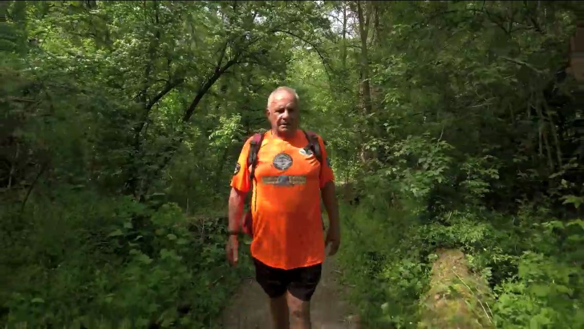 Giro d’Italia a piedi a 85 anni, oggi da Gorgonzola a Caravaggio