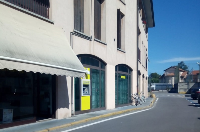 Posta Fara, chiude uno sportello e infiamma la protesta