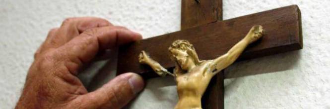 “Leverò i crocifissi dagli uffici comunali”