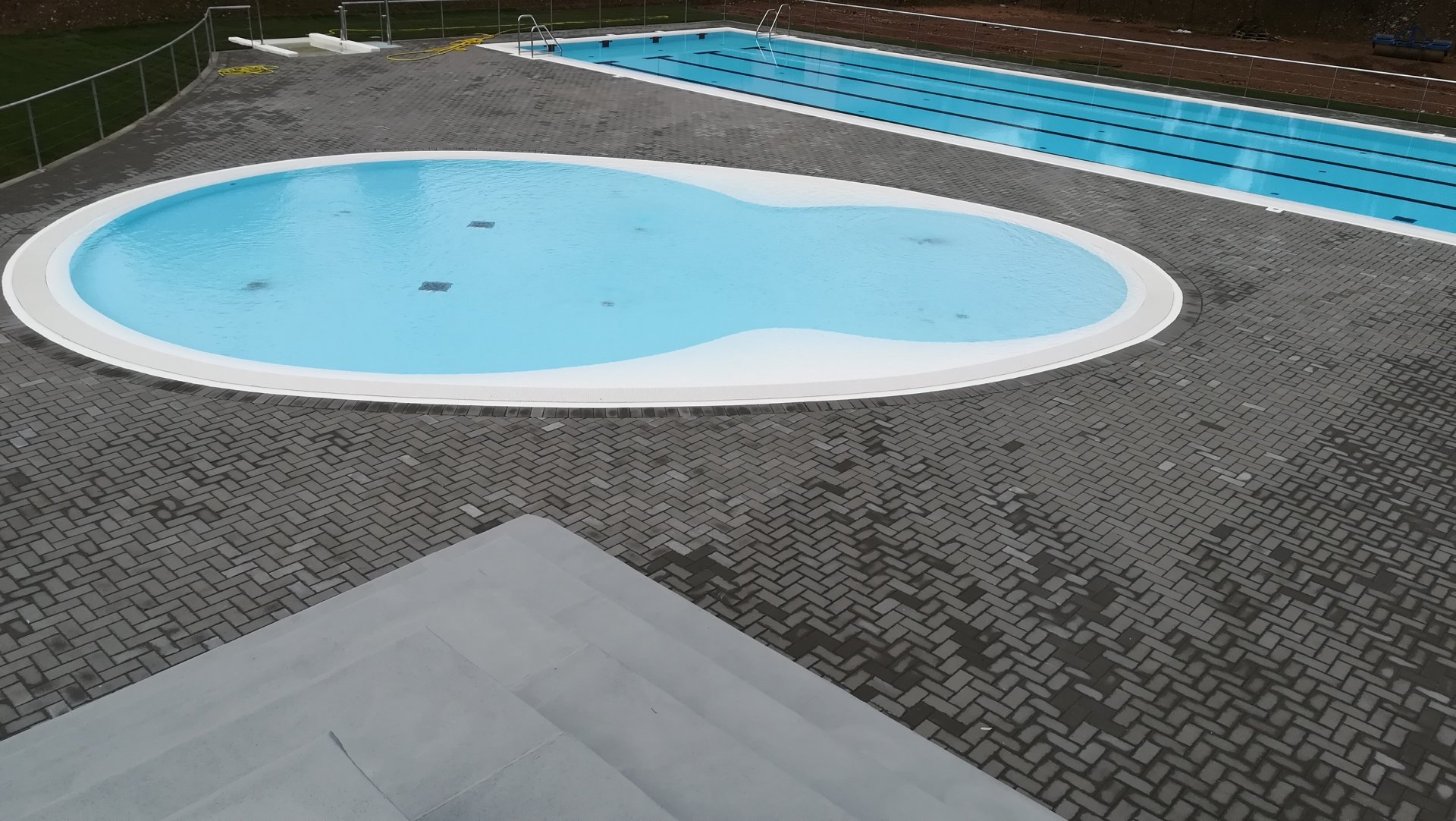 Le nuove piscine esterne di Trezzo ribattezzate il lido