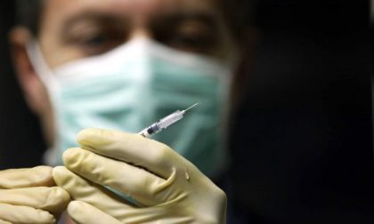 Vaccini anti Covid in Lombardia: 180mila dosi somministrate