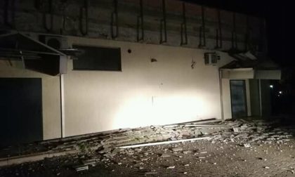 Cassina de pecchi crollo improvviso facciata edificio comunale supermercato piazza europa Unes