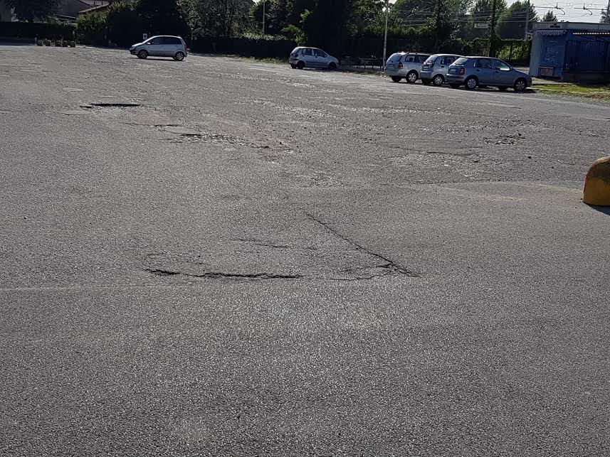 Stazione di Villa Pompea, chiuse le buche