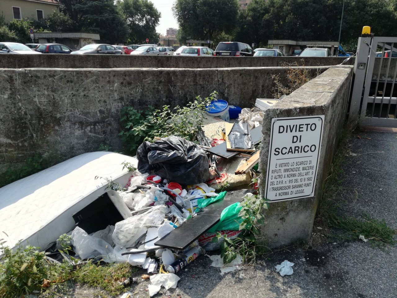 Guerra agli incivili, 600 discariche abusive in 7 mesi