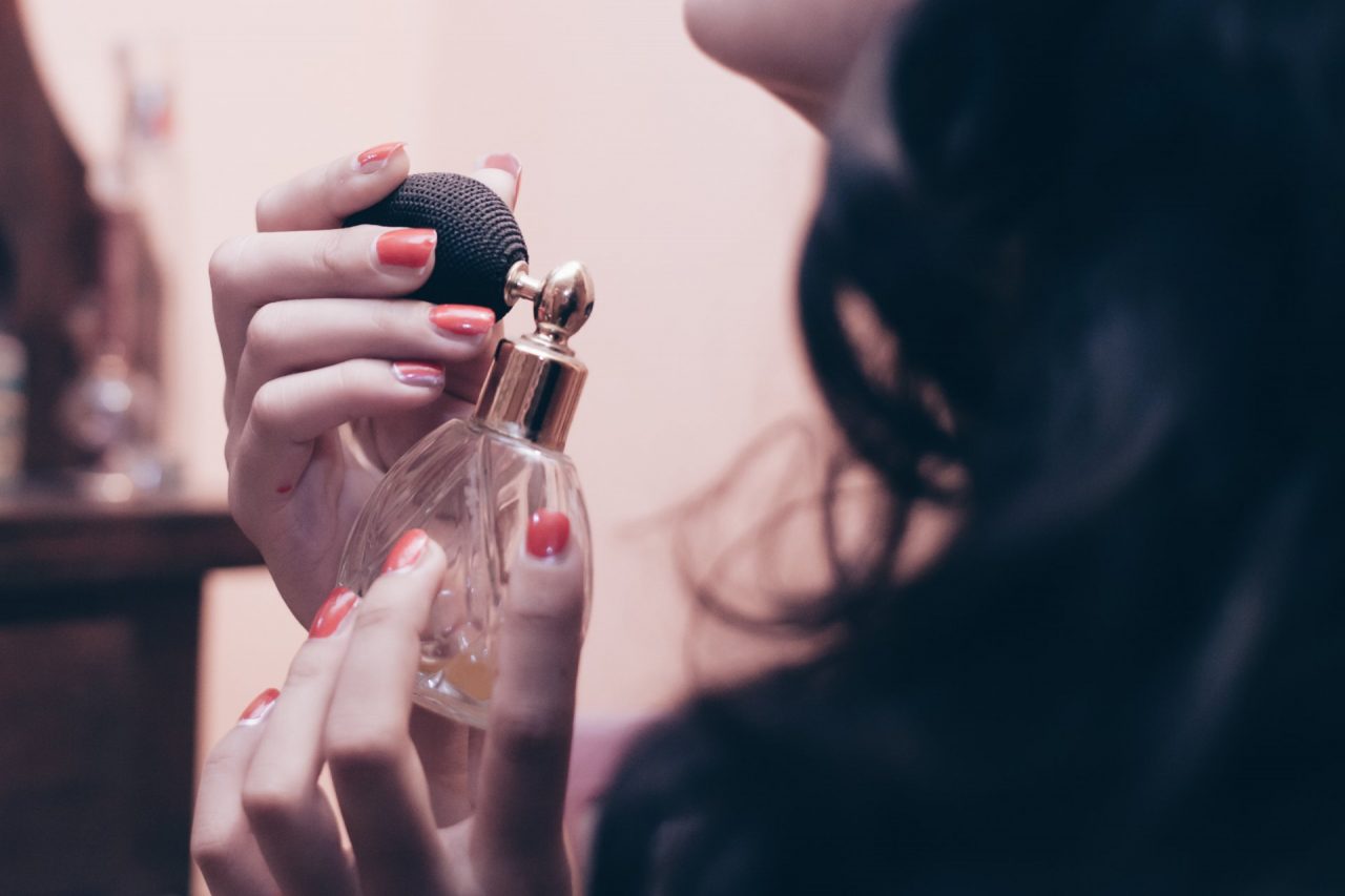 Le 10 fragranze più popolari del 2018: come averle a prezzo scontato