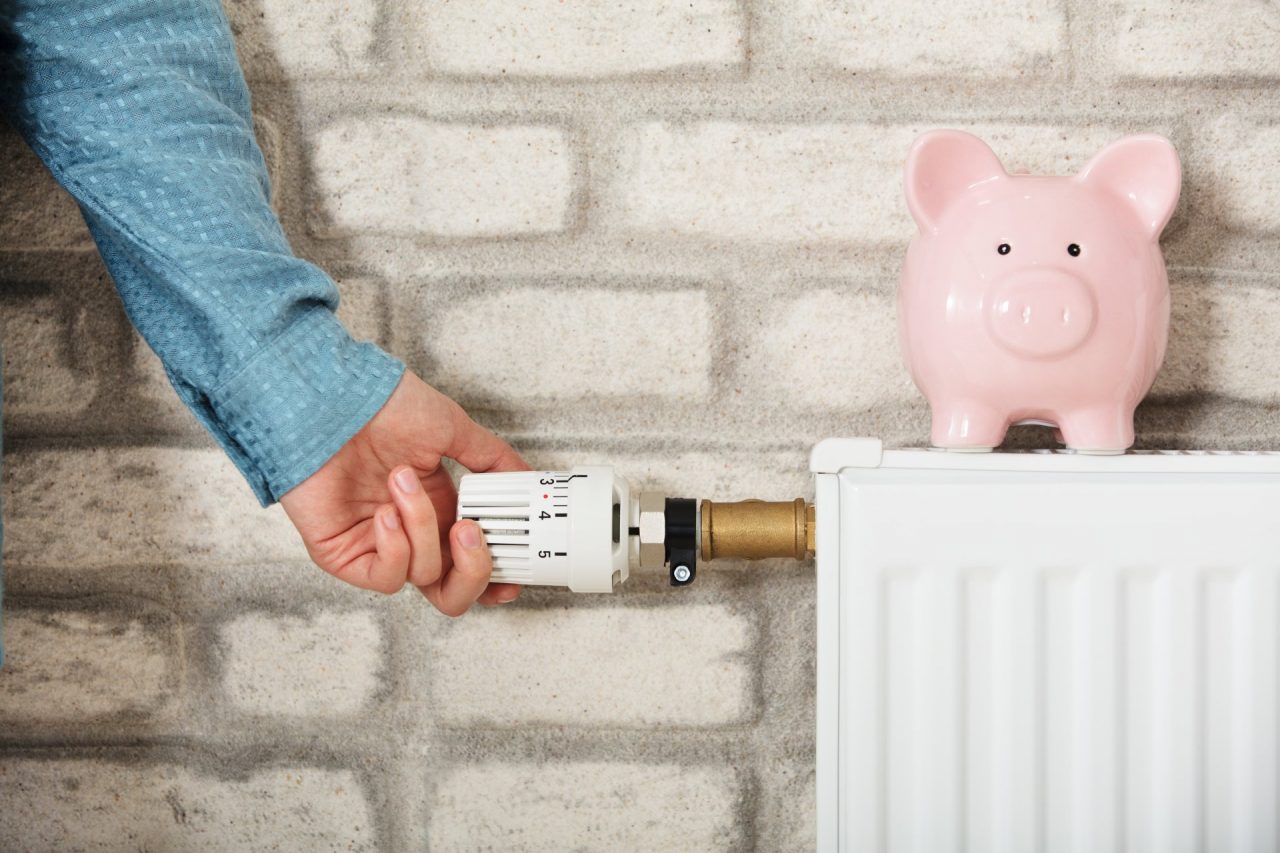 Luce e gas: impariamo a risparmiare sui costi grazie a pochi e semplici gesti quotidiani