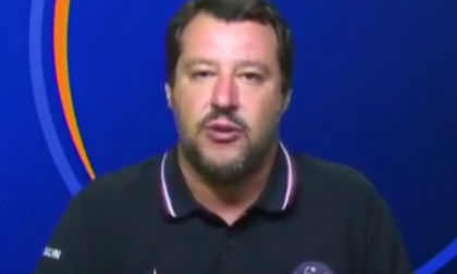Salvini in tv con la maglietta degli Alpini, Ana insorge