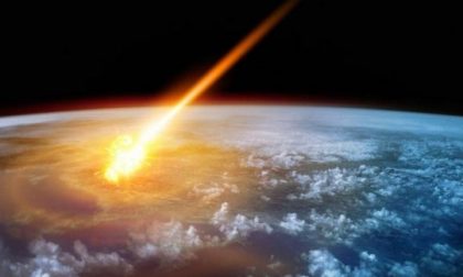 Meteorite infuocato illumina i cieli del Centro Nord