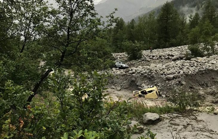 Frana in Val Ferret:  morta coppia milanese