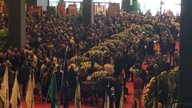 Genova i funerali solenni per le vittime