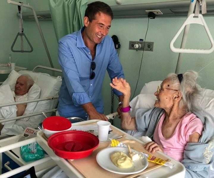 Coniugi ultranovantenni ricoverati nella stessa camera