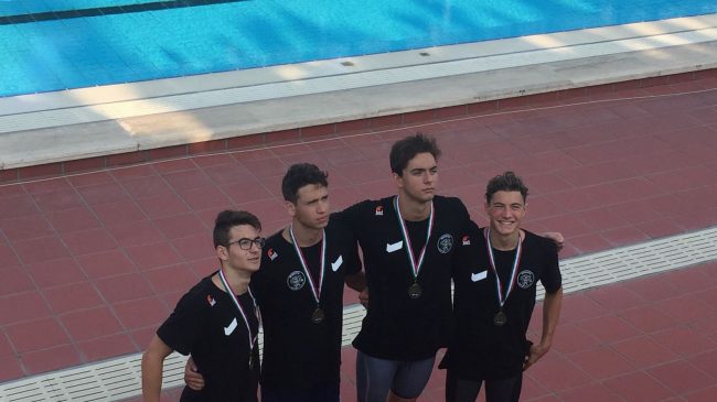 Italiani nuoto: due sestesi medaglia di bronzo