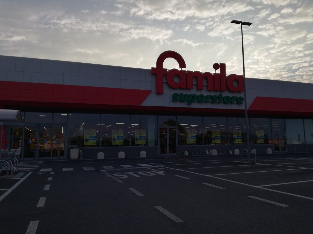 Rapina al Famila, faccia a faccia coi delinquenti