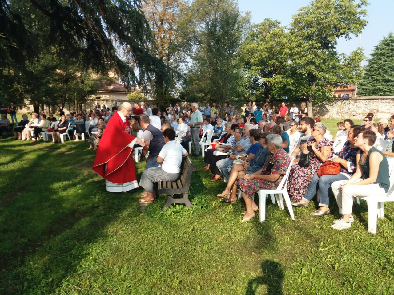 Festa di Ronco con la Messa sotto l’antico cedro
