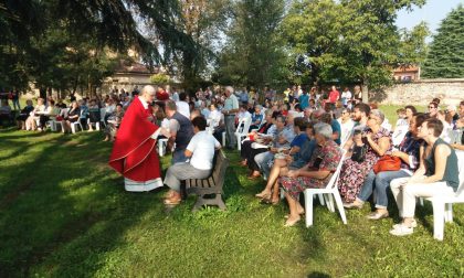 Festa di Ronco con la Messa sotto l'antico cedro