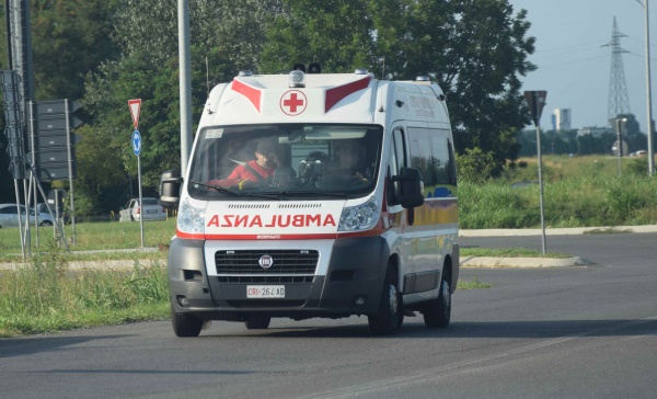 Anziano cade dalle bici sulla Sp104. Ambulanza e automedica