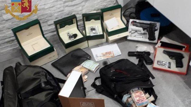 Sgominata banda di spacciatori di droga