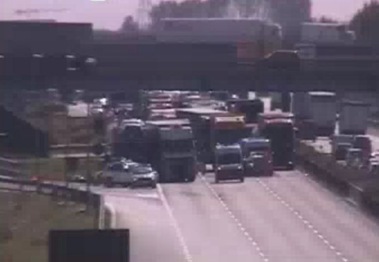 Autostrada A1 bloccata per incidente stradale FOTO