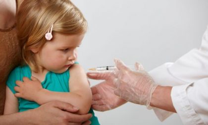 Vaccini: da oggi, lunedì, niente asilo per i bimbi senza certificato